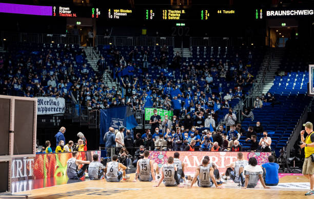 我可以帮你 我可以帮你