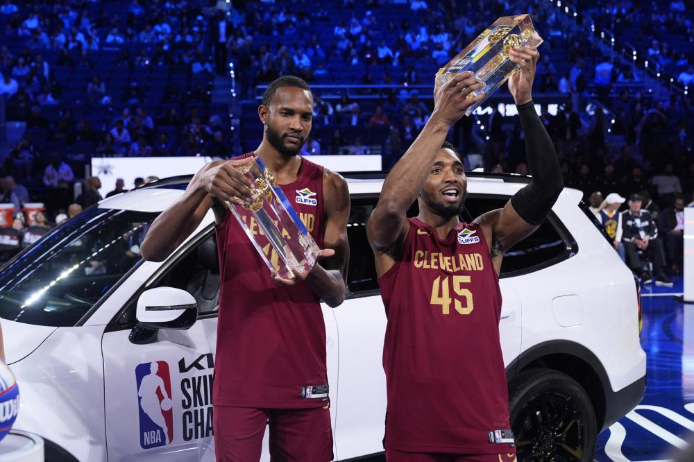 纽卡斯尔联 纽卡斯尔联